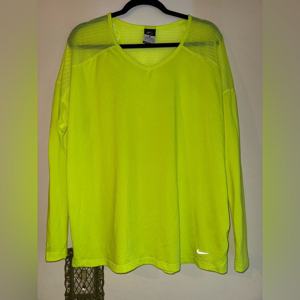 Nike Dri-FIT Bright Yellow Top with Mesh Details Size‎ XL